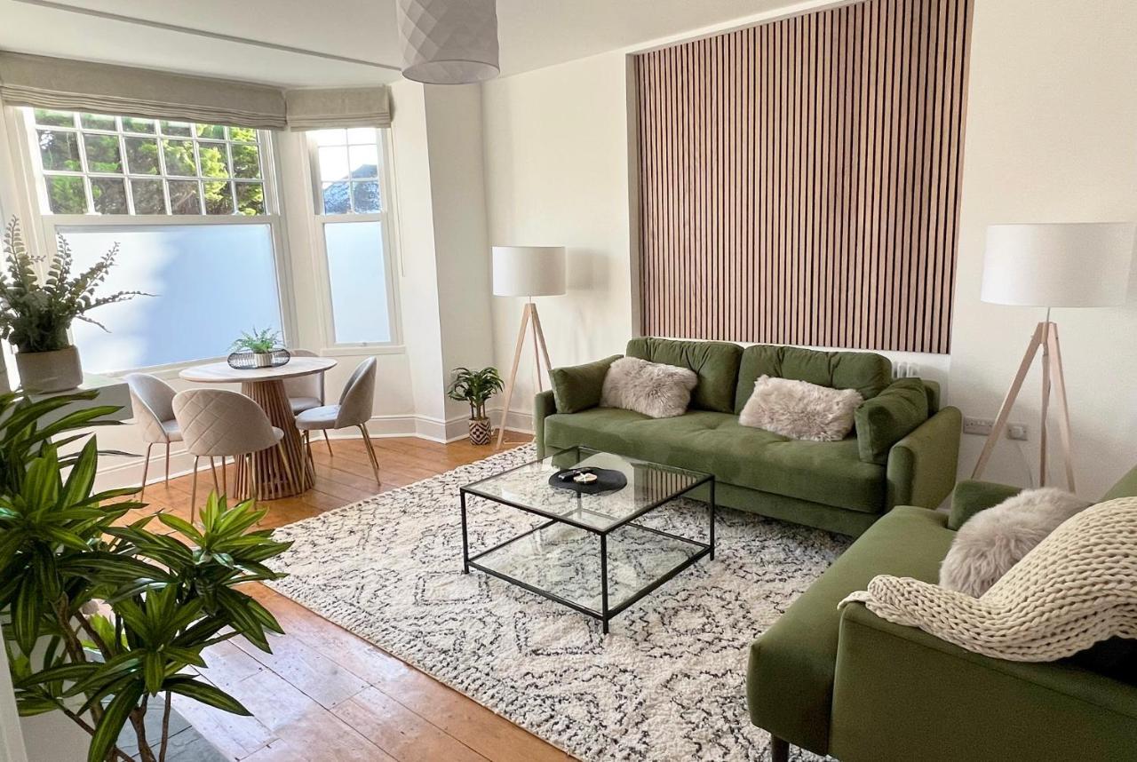 1 Bed / 1 Sofa Bed 'Scandi' Style Ground Floor Apartment Yeovil Zewnętrze zdjęcie
