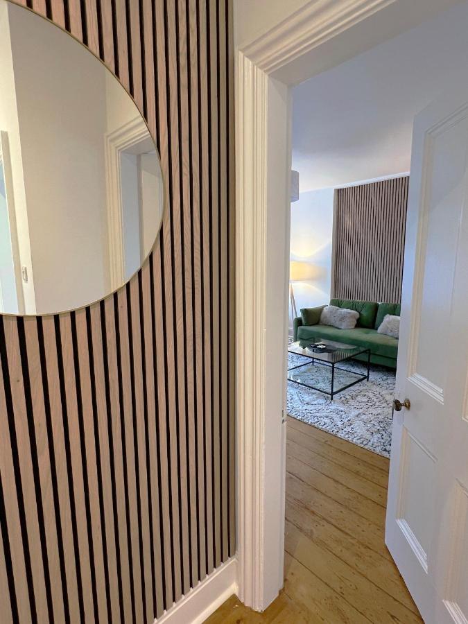 1 Bed / 1 Sofa Bed 'Scandi' Style Ground Floor Apartment Yeovil Zewnętrze zdjęcie